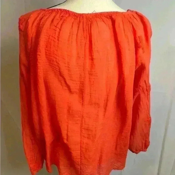 Red with embroidered Stars Lightweight Shirt (Size XL) - Picture 7 of 8